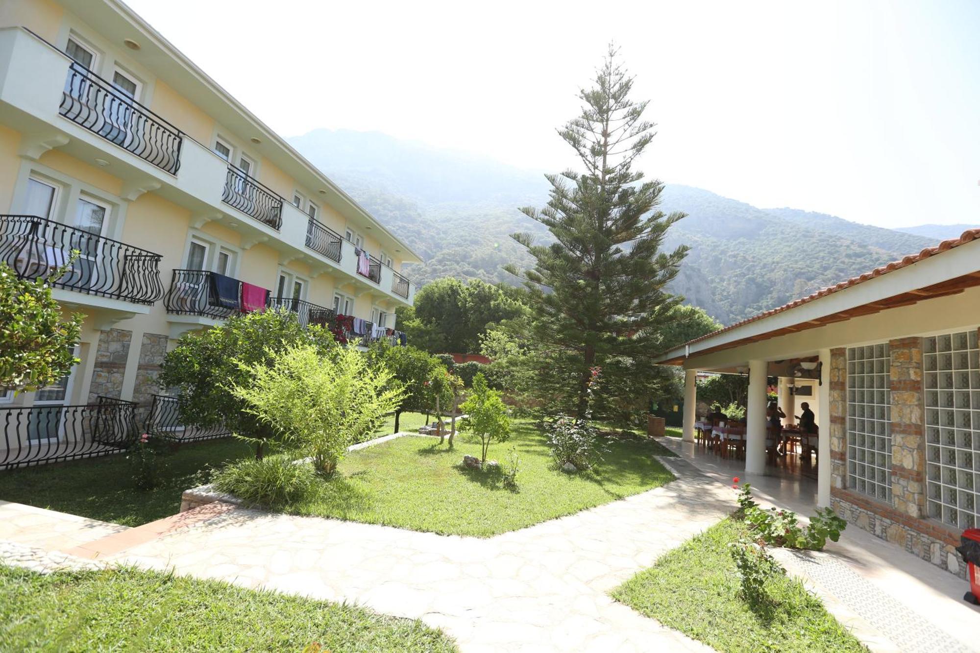 אולודניץ Mavruka Hotel מראה חיצוני תמונה