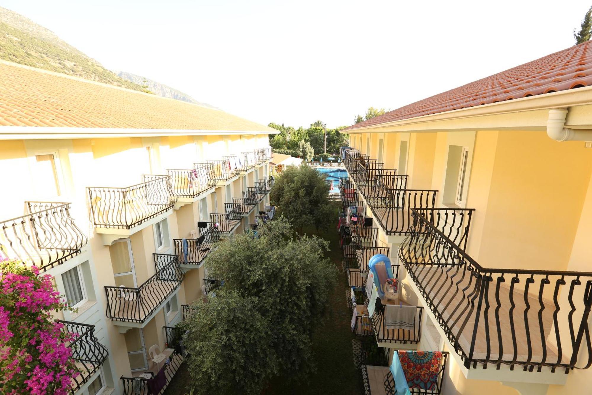 אולודניץ Mavruka Hotel מראה חיצוני תמונה