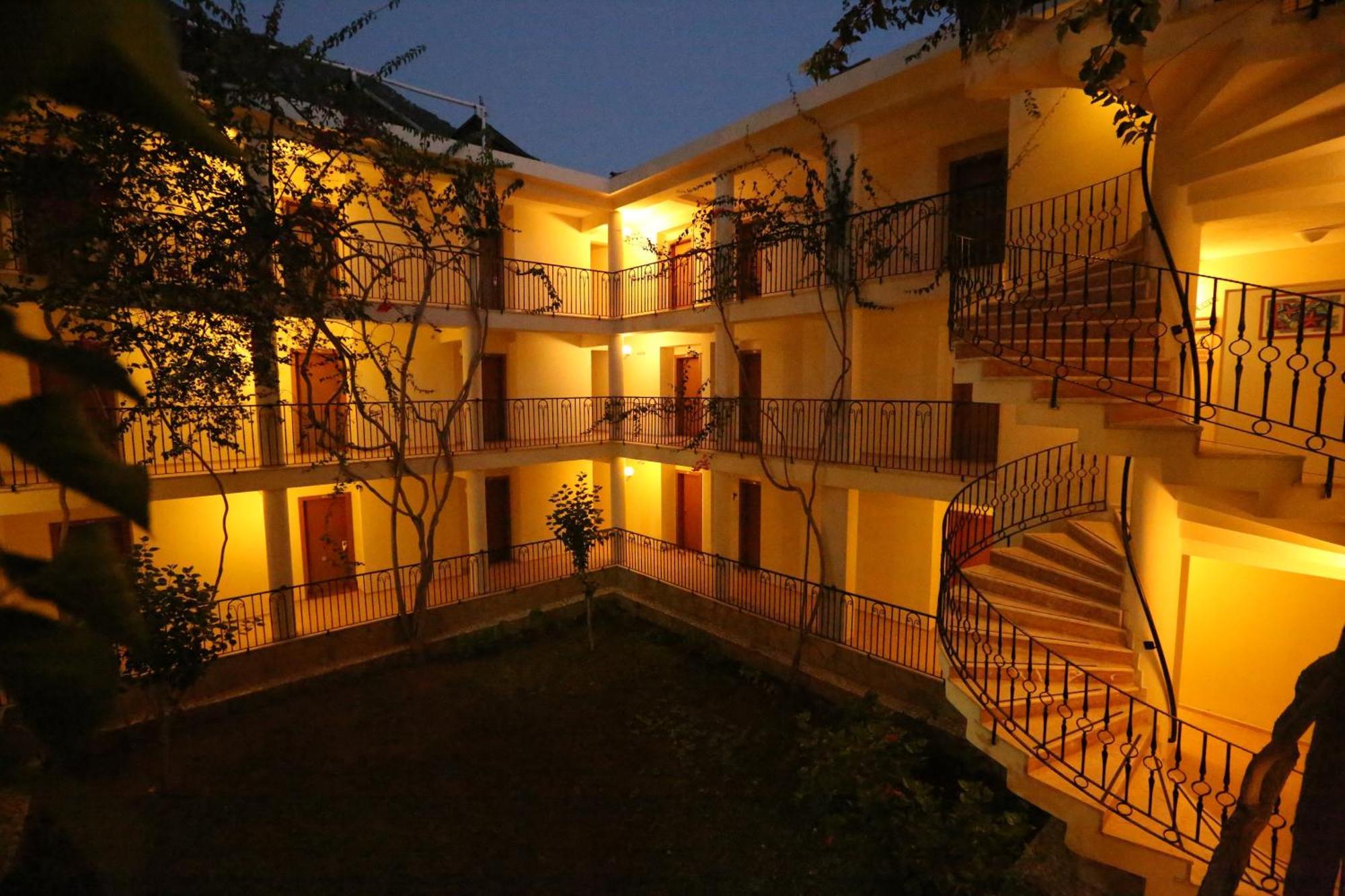 אולודניץ Mavruka Hotel מראה חיצוני תמונה