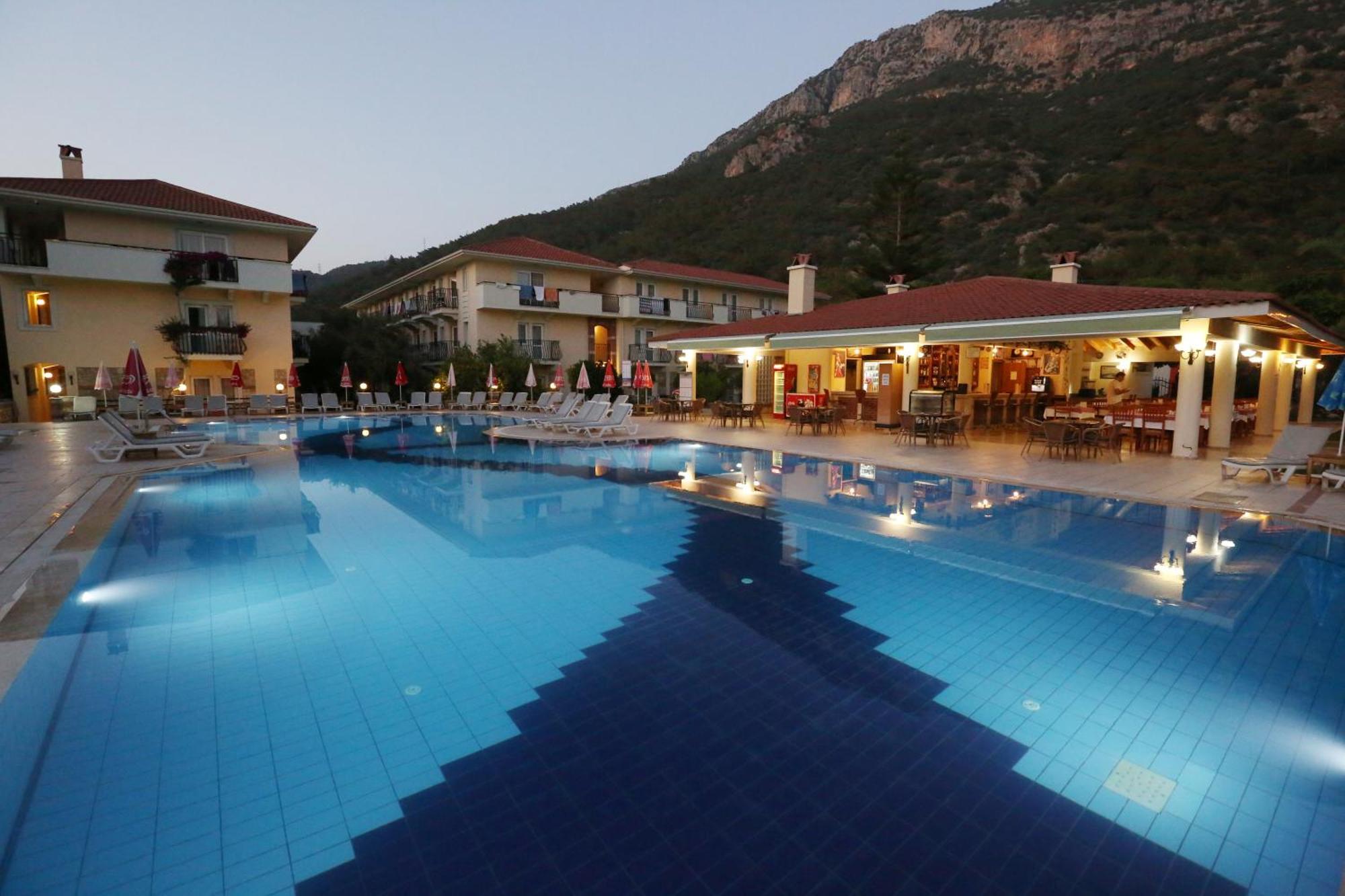אולודניץ Mavruka Hotel מראה חיצוני תמונה