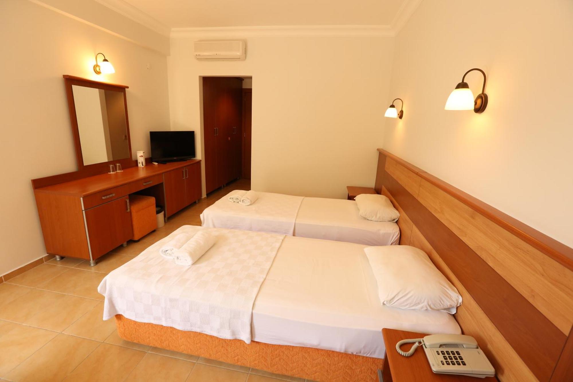אולודניץ Mavruka Hotel מראה חיצוני תמונה