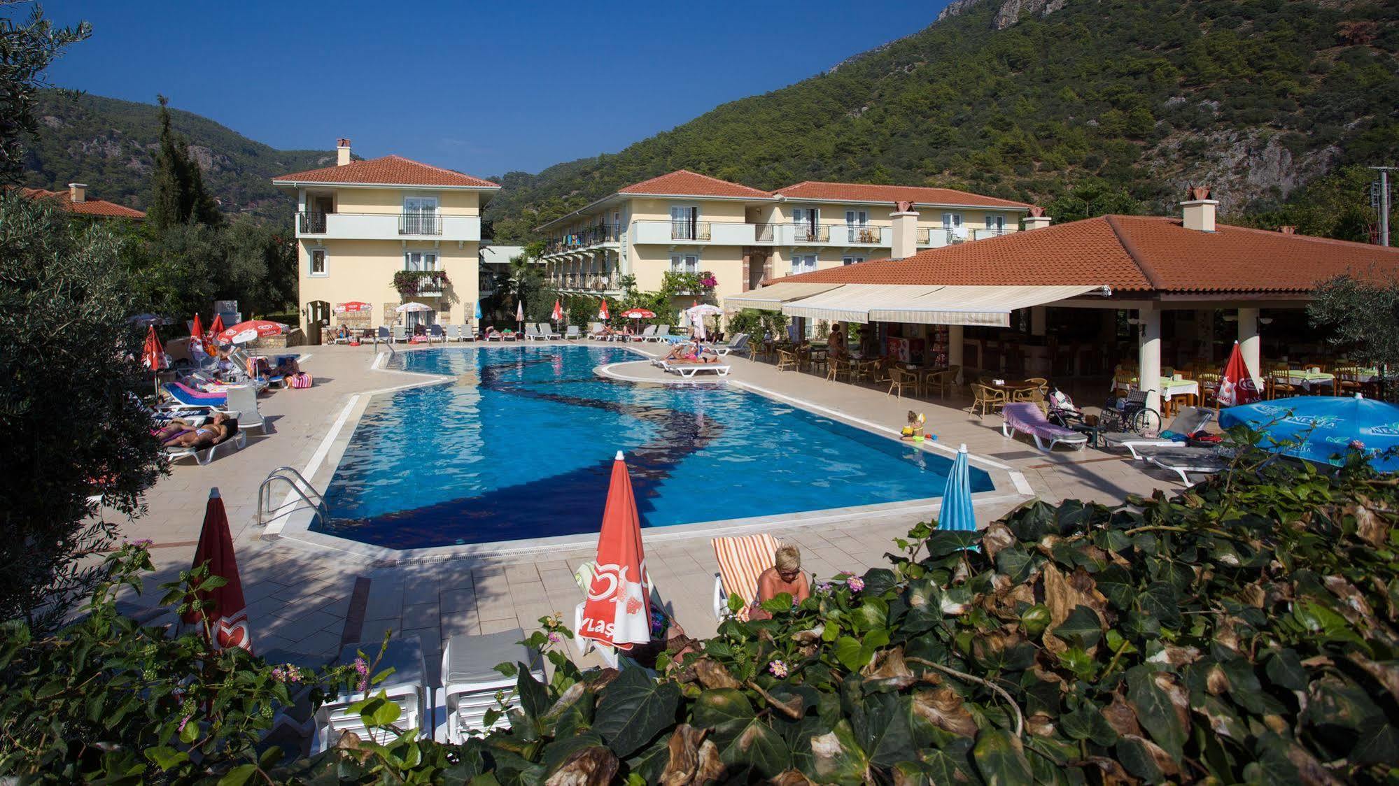 אולודניץ Mavruka Hotel מראה חיצוני תמונה